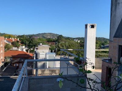 Casa à venda com 150m², 2 quartos, 2 suítes, 4 vagas no bairro Ipanema em Porto Alegre - Foto 11