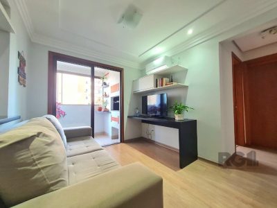 Apartamento à venda com 59m², 2 quartos, 1 vaga no bairro Cristal em Porto Alegre - Foto 2