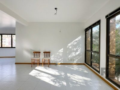 Conjunto/Sala à venda com 37m² no bairro Praia de Belas em Porto Alegre - Foto 3