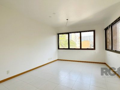 Conjunto/Sala à venda com 37m² no bairro Praia de Belas em Porto Alegre - Foto 4