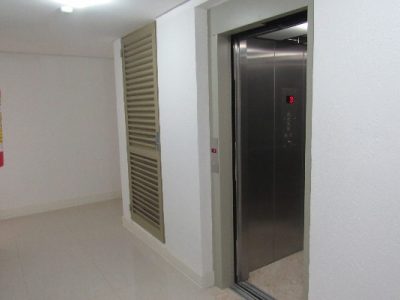 Apartamento à venda com 108m², 3 quartos, 1 suíte, 2 vagas no bairro Tristeza em Porto Alegre - Foto 13