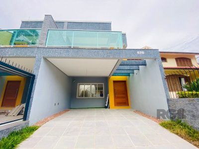 Casa à venda com 202m², 3 quartos, 3 suítes, 4 vagas no bairro Chácara das Pedras em Porto Alegre - Foto 2