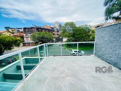 Casa à venda com 202m², 3 quartos, 3 suítes, 4 vagas no bairro Chácara das Pedras em Porto Alegre - Foto 14