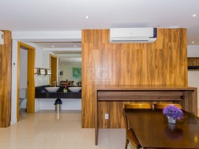 Apartamento à venda com 60m², 2 quartos, 1 suíte, 1 vaga no bairro Menino Deus em Porto Alegre - Foto 5