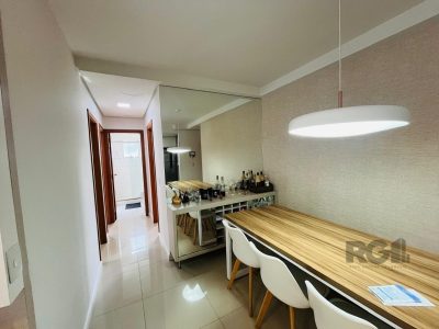 Apartamento à venda com 71m², 3 quartos, 1 suíte, 1 vaga no bairro Menino Deus em Porto Alegre - Foto 15