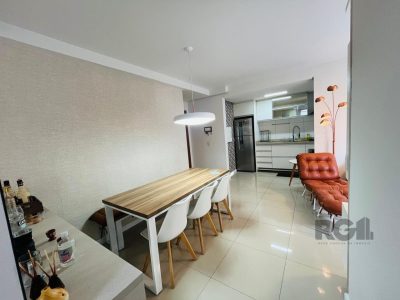 Apartamento à venda com 71m², 3 quartos, 1 suíte, 1 vaga no bairro Menino Deus em Porto Alegre - Foto 10