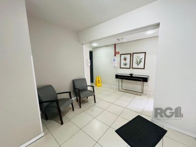 Apartamento à venda com 71m², 3 quartos, 1 suíte, 1 vaga no bairro Menino Deus em Porto Alegre - Foto 40