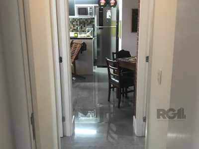 Apartamento à venda com 60m², 2 quartos, 1 suíte, 2 vagas no bairro Glória em Porto Alegre - Foto 6