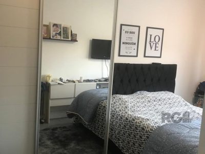 Apartamento à venda com 60m², 2 quartos, 1 suíte, 2 vagas no bairro Glória em Porto Alegre - Foto 8