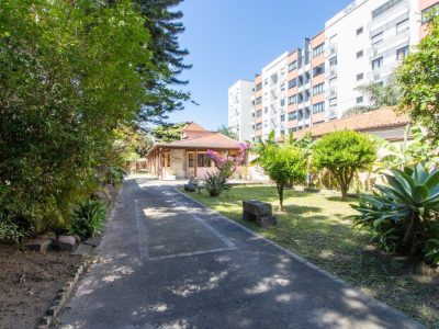 Casa à venda com 200m², 2 quartos, 1 suíte, 3 vagas no bairro Cristal em Porto Alegre - Foto 2