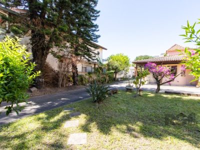 Casa à venda com 200m², 2 quartos, 1 suíte, 3 vagas no bairro Cristal em Porto Alegre - Foto 3