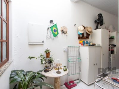 Casa à venda com 200m², 2 quartos, 1 suíte, 3 vagas no bairro Cristal em Porto Alegre - Foto 15