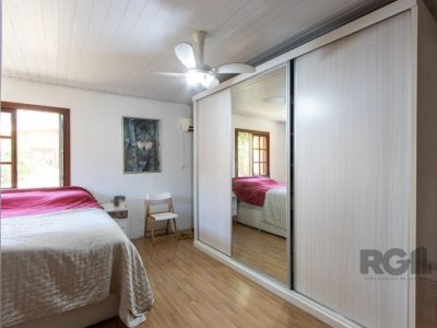 Casa à venda com 200m², 2 quartos, 1 suíte, 3 vagas no bairro Cristal em Porto Alegre - Foto 25