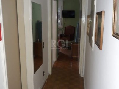 Apartamento à venda com 106m², 3 quartos, 1 suíte, 1 vaga no bairro Santana em Porto Alegre - Foto 6