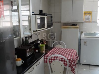 Apartamento à venda com 106m², 3 quartos, 1 suíte, 1 vaga no bairro Santana em Porto Alegre - Foto 8