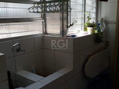 Apartamento à venda com 106m², 3 quartos, 1 suíte, 1 vaga no bairro Santana em Porto Alegre - Foto 13