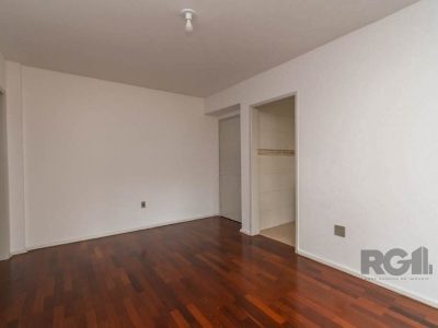 Apartamento à venda com 41m², 1 quarto, 1 vaga no bairro São João em Porto Alegre - Foto 2