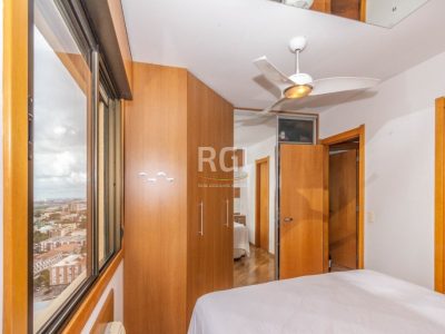 Apartamento à venda com 87m², 3 quartos, 1 suíte, 2 vagas no bairro Passo d'Areia em Porto Alegre - Foto 5