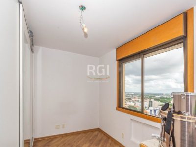 Apartamento à venda com 87m², 3 quartos, 1 suíte, 2 vagas no bairro Passo d'Areia em Porto Alegre - Foto 8