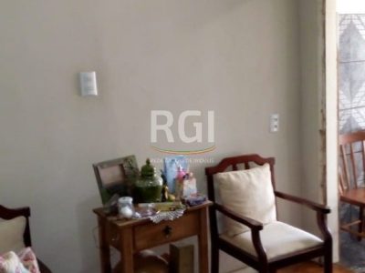 Casa à venda com 65m², 3 quartos, 3 vagas no bairro São José em Porto Alegre - Foto 8