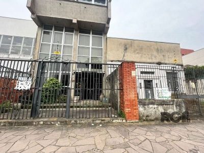 Predio à venda com 280m² no bairro São Geraldo em Porto Alegre - Foto 2