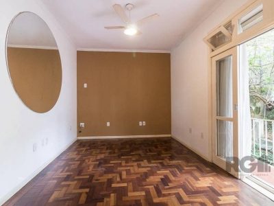 Apartamento à venda com 126m², 3 quartos, 1 suíte, 1 vaga no bairro Moinhos de Vento em Porto Alegre - Foto 5