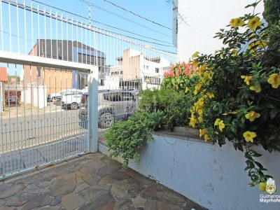 Casa à venda com 326m², 3 quartos, 3 suítes, 4 vagas no bairro Glória em Porto Alegre - Foto 37