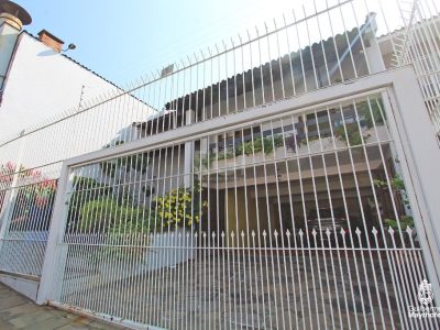 Casa à venda com 326m², 3 quartos, 3 suítes, 4 vagas no bairro Glória em Porto Alegre - Foto 38