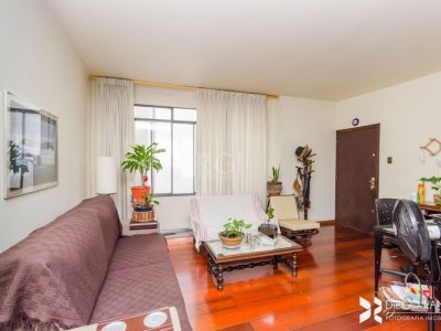 Apartamento à venda com 91m², 3 quartos, 1 suíte no bairro Santana em Porto Alegre - Foto 2