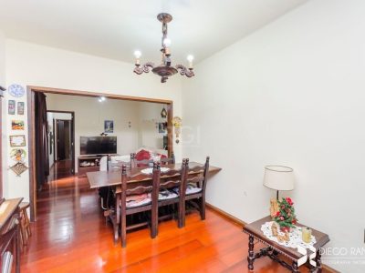 Apartamento à venda com 91m², 3 quartos, 1 suíte no bairro Santana em Porto Alegre - Foto 3