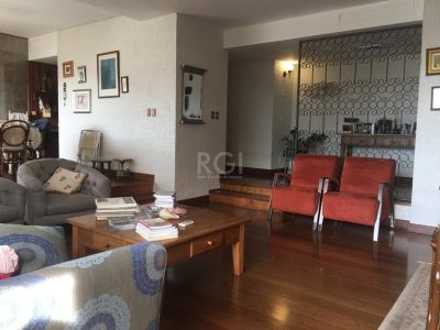 Apartamento à venda com 195m², 3 quartos, 1 suíte, 2 vagas no bairro Auxiliadora em Porto Alegre - Foto 5