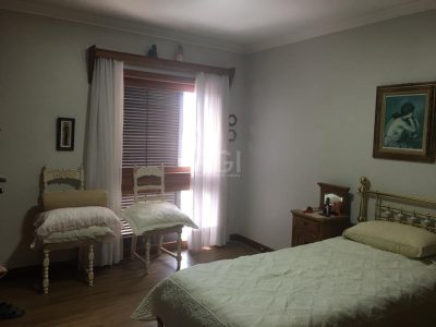 Apartamento à venda com 195m², 3 quartos, 1 suíte, 2 vagas no bairro Auxiliadora em Porto Alegre - Foto 17