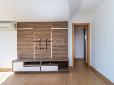 Apartamento à venda com 106m², 3 quartos, 1 suíte, 2 vagas no bairro Floresta em Porto Alegre - Foto 5