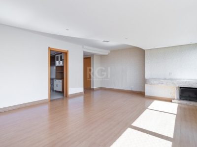 Apartamento à venda com 106m², 3 quartos, 1 suíte, 2 vagas no bairro Floresta em Porto Alegre - Foto 6