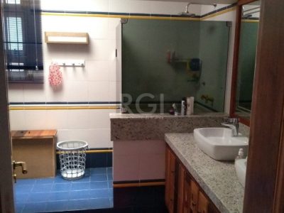 Casa Condominio à venda com 555m², 5 quartos, 1 suíte, 2 vagas no bairro Tristeza em Porto Alegre - Foto 23