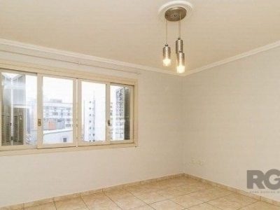 Apartamento à venda com 62m², 2 quartos, 1 suíte no bairro Centro em Porto Alegre - Foto 2