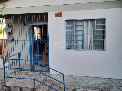 Casa à venda com 215m², 4 quartos, 1 vaga no bairro Partenon em Porto Alegre - Foto 3