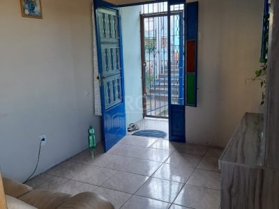 Casa à venda com 215m², 4 quartos, 1 vaga no bairro Partenon em Porto Alegre - Foto 4