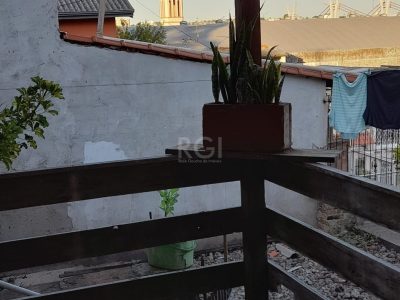 Casa à venda com 215m², 4 quartos, 1 vaga no bairro Partenon em Porto Alegre - Foto 11