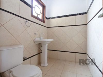 Casa à venda com 172m², 3 quartos, 2 suítes, 2 vagas no bairro Ipanema em Porto Alegre - Foto 12