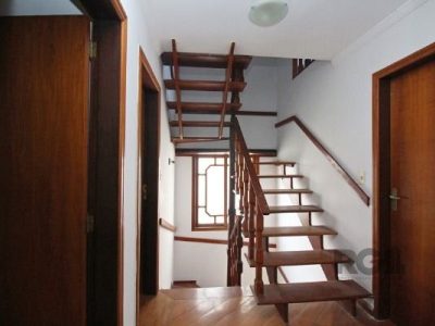 Casa à venda com 172m², 3 quartos, 2 suítes, 2 vagas no bairro Ipanema em Porto Alegre - Foto 31