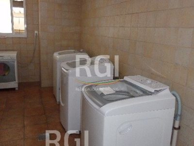 Apartamento à venda com 68m², 2 quartos, 2 vagas no bairro Moinhos de Vento em Porto Alegre - Foto 11