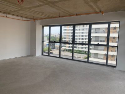 Conjunto/Sala à venda com 52m² no bairro Tristeza em Porto Alegre - Foto 2