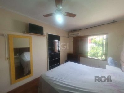 Casa à venda com 347m², 5 quartos, 3 suítes, 1 vaga no bairro Jardim Itu em Porto Alegre - Foto 9