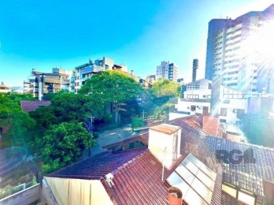 Apartamento à venda com 94m², 2 quartos, 2 suítes, 2 vagas no bairro Bela Vista em Porto Alegre - Foto 7