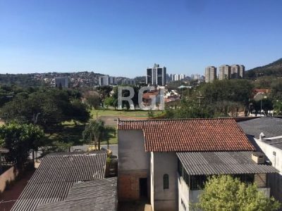 Apartamento à venda com 91m², 3 quartos, 1 vaga no bairro Partenon em Porto Alegre - Foto 15