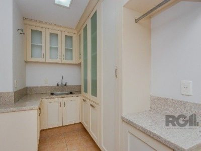 Apartamento à venda com 283m², 4 quartos, 1 suíte, 2 vagas no bairro Moinhos de Vento em Porto Alegre - Foto 17