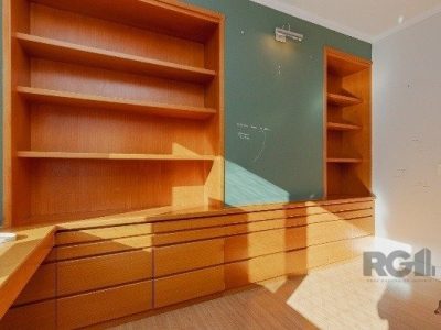 Apartamento à venda com 283m², 4 quartos, 1 suíte, 2 vagas no bairro Moinhos de Vento em Porto Alegre - Foto 29