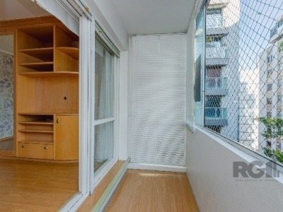 Apartamento à venda com 283m², 4 quartos, 1 suíte, 2 vagas no bairro Moinhos de Vento em Porto Alegre - Foto 8