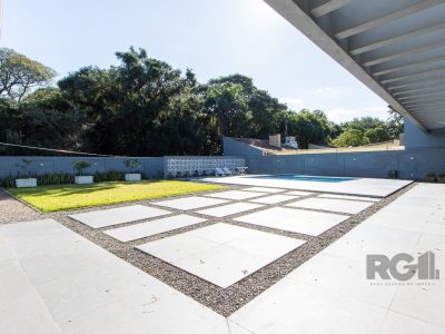 Casa à venda com 380m², 4 quartos, 4 suítes, 3 vagas no bairro Ipanema em Porto Alegre - Foto 31